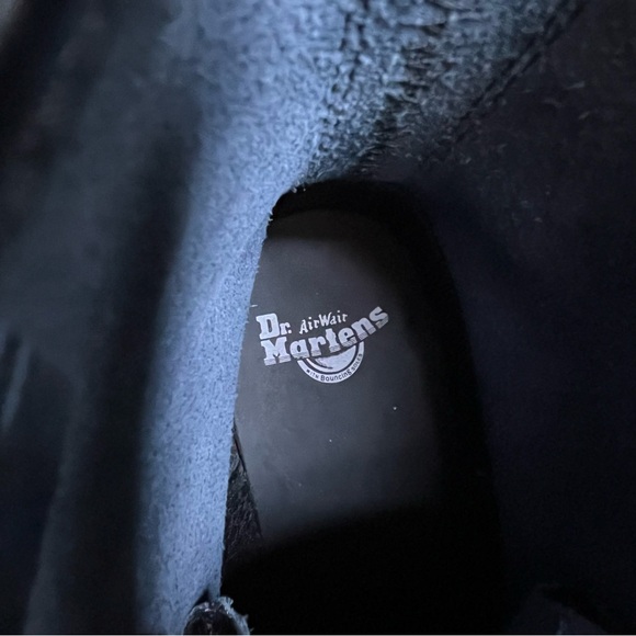 Dr. Martens 1460 Boots Women Sz US 5 8 Eyelets
25562 7.5" Tall Purple Glitter - Picture 13 of 17